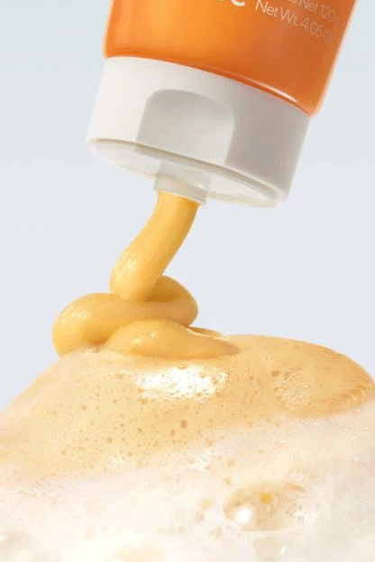 Innisfree Vitamin C Brightening Mask-To-Foam Facial Cleanser