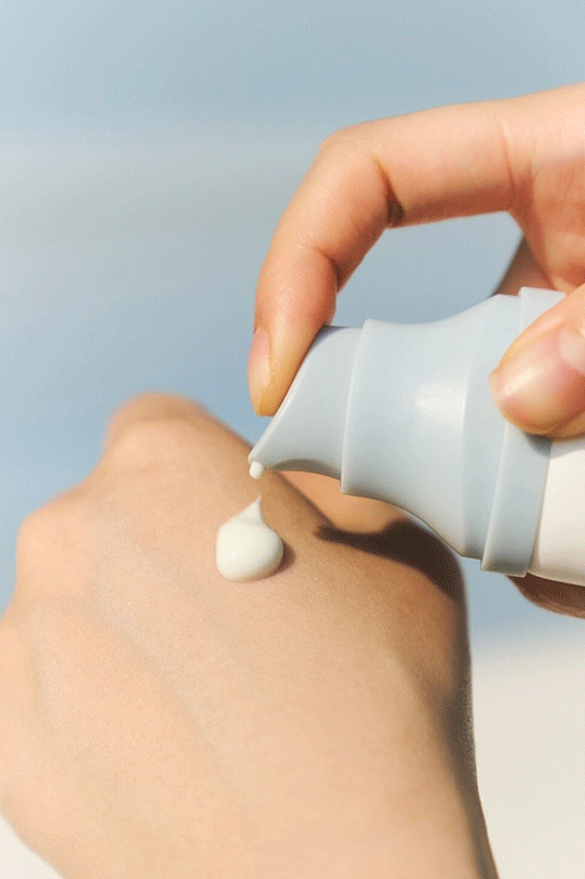 SKIN1004 Madagascar Centella Hyalu-Cica Water-Fit Sun Serum (50ml*2)