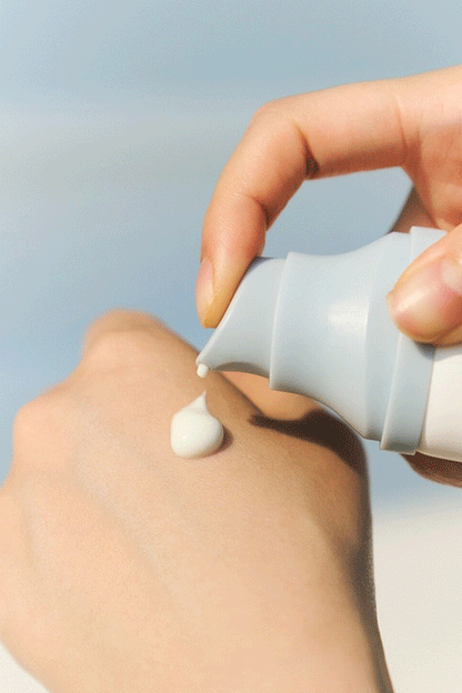 SKIN1004 Madagascar Centella Hyalu-Cica Water-Fit Sun Serum (50ml*2)